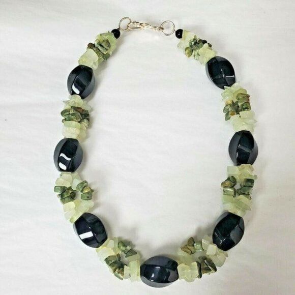 Ross-Simons Sterling Silver Chunky Bead Choker Necklace Jade Green Lace Agate - Picture 5 of 13